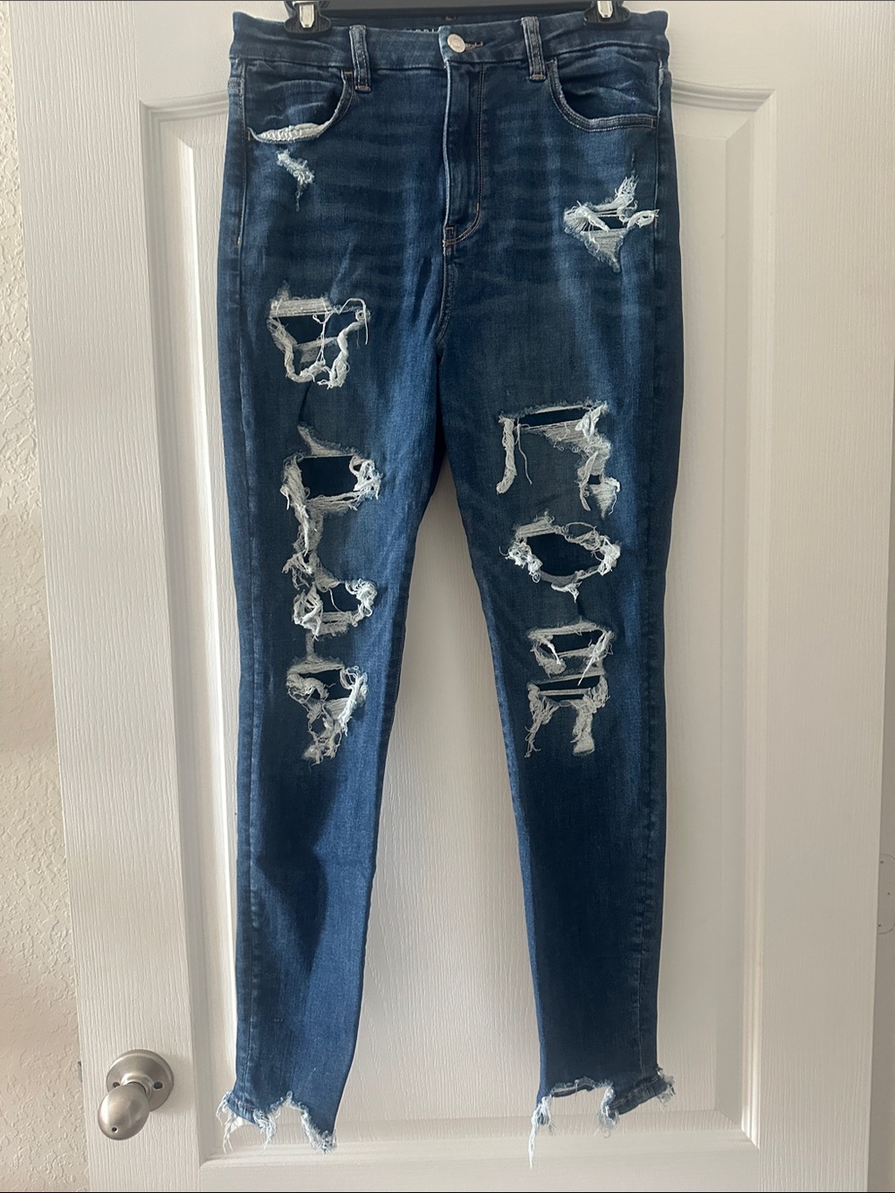 American Eagle Outfitters Dark Blue Distressed Skinny Jeans